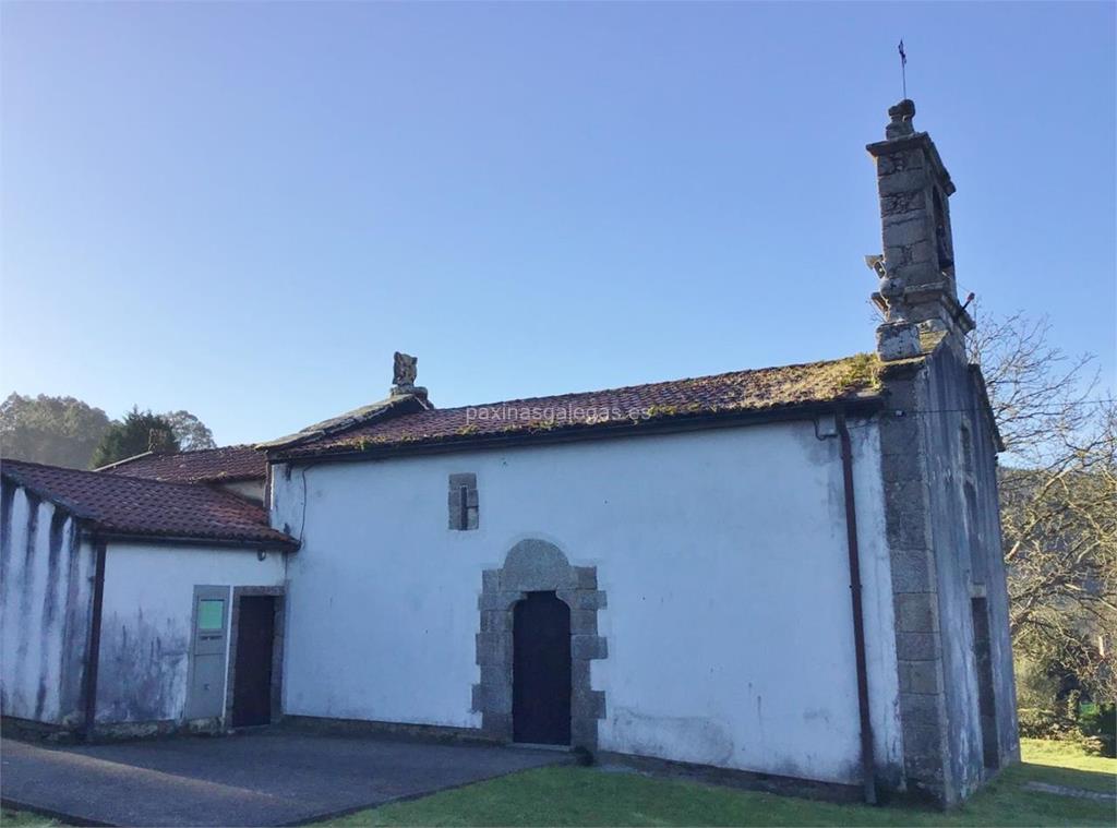 imagen principal Parroquia y Cementerio de San Julián de Mandaio