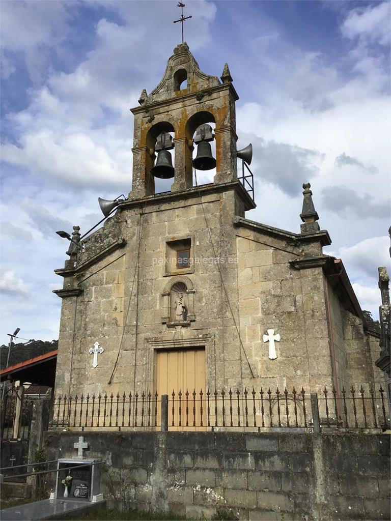 imagen principal Parroquia y Cementerio de San Lourenzo de Oliveira