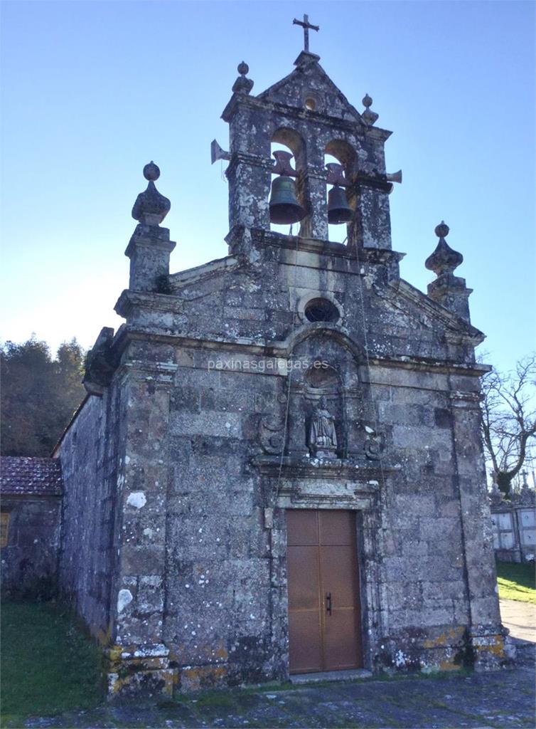 imagen principal Parroquia y Cementerio de San Martiño de Borela