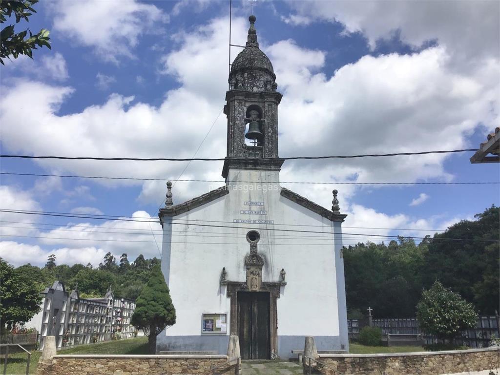 imagen principal Parroquia y Cementerio de San Martiño de Calvos de Socamiño