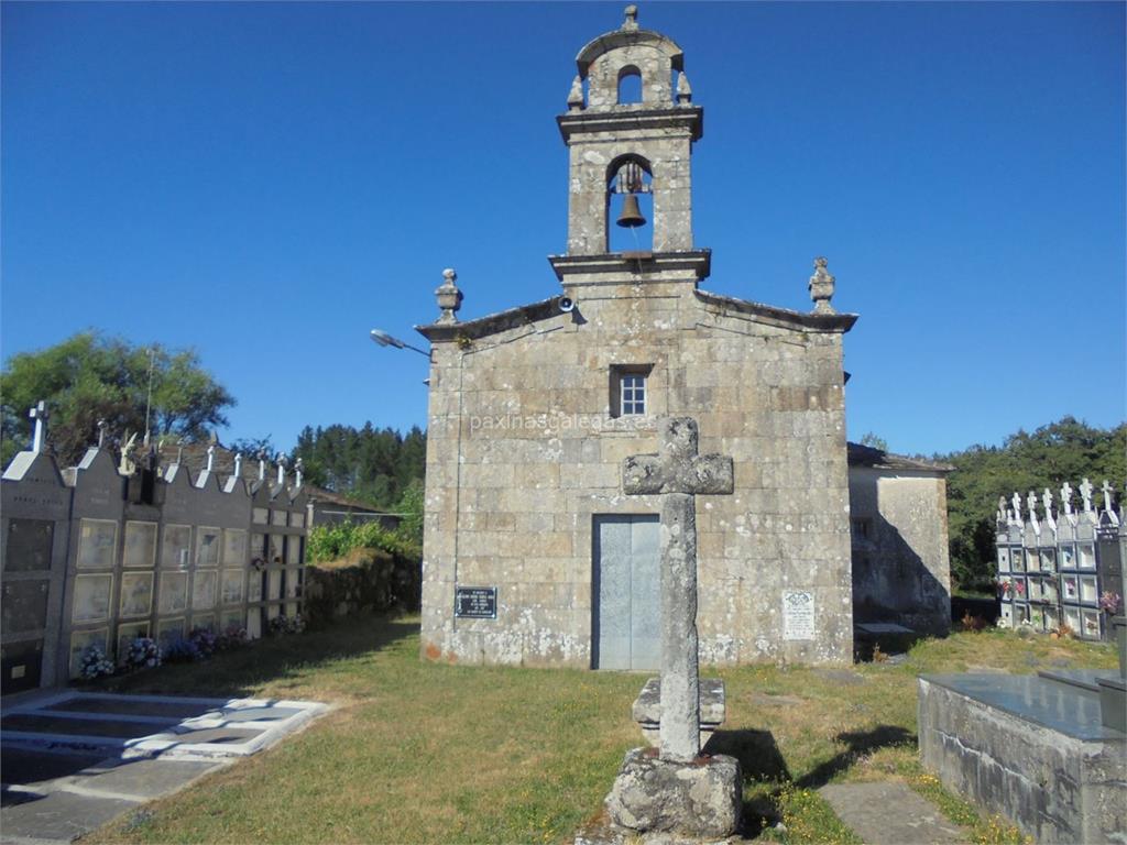 imagen principal Parroquia y Cementerio de San Martiño de Carballido
