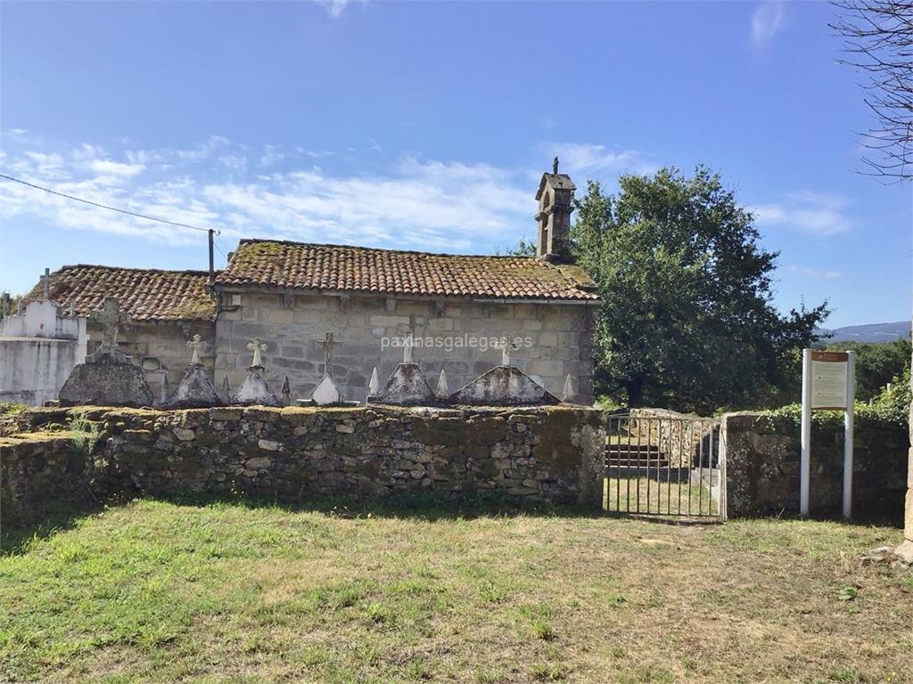 imagen principal Parroquia y Cementerio de San Martiño de Cumbraos