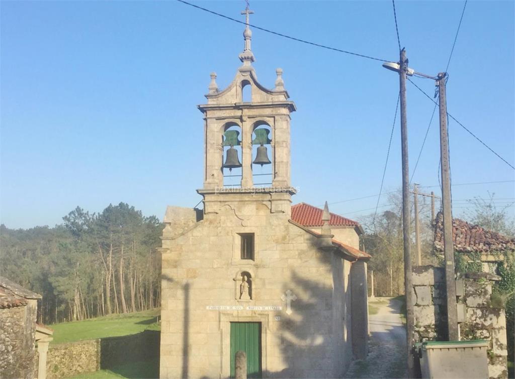 imagen principal Parroquia y Cementerio de San Martiño de Liñaio
