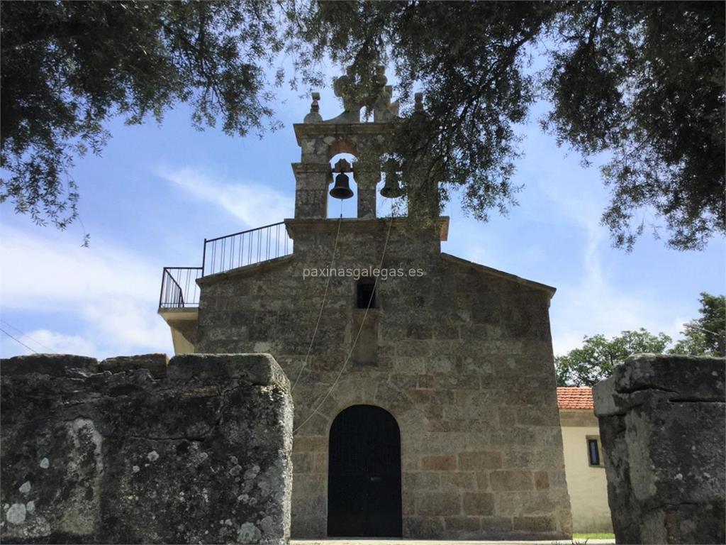 imagen principal Parroquia y Cementerio de San Martiño de Vilar de Infesta