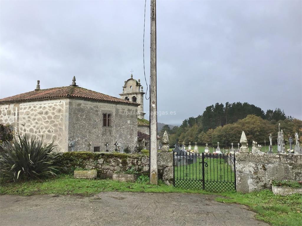 imagen principal Parroquia y Cementerio de San Martiño de Vilelos