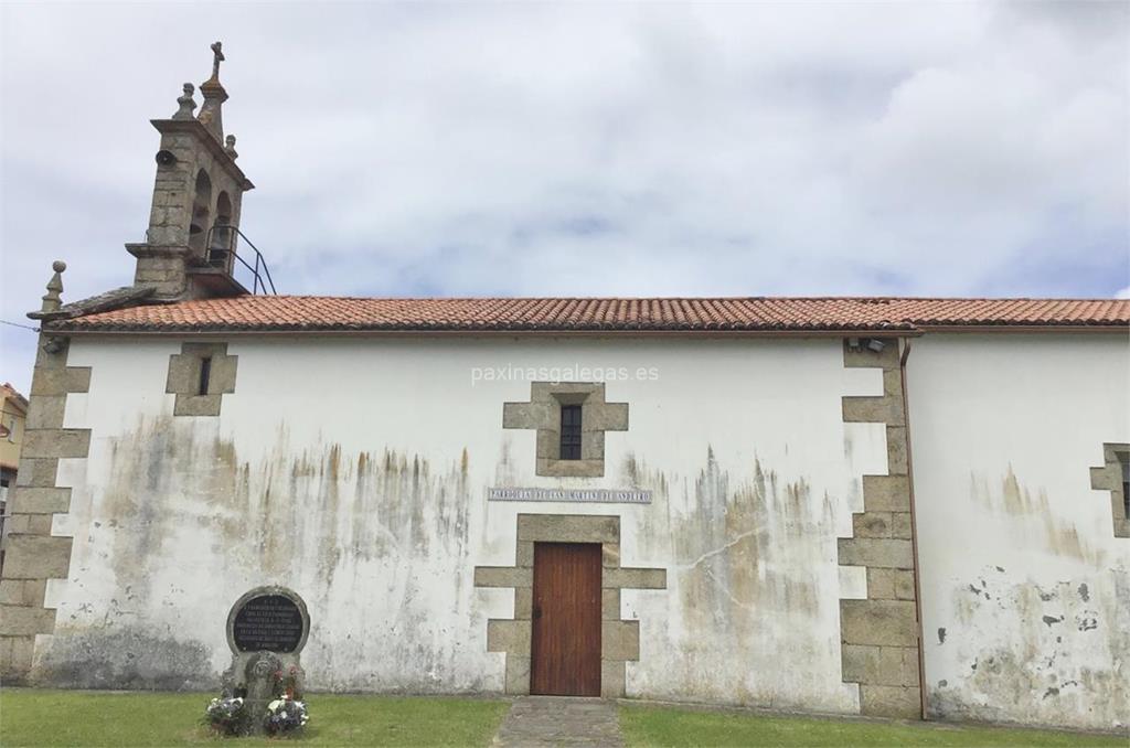 imagen principal Parroquia y Cementerio de San Martín de Andeiro