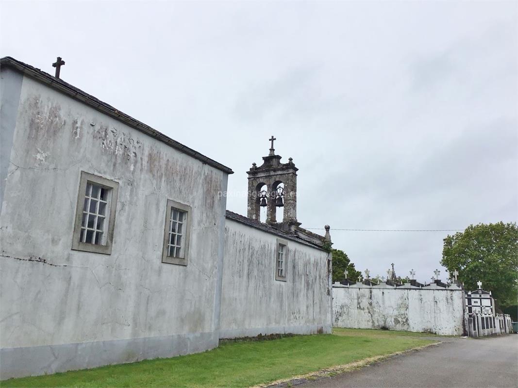 Parroquia y Cementerio de San Martín de Corvelle en A Pastoriza