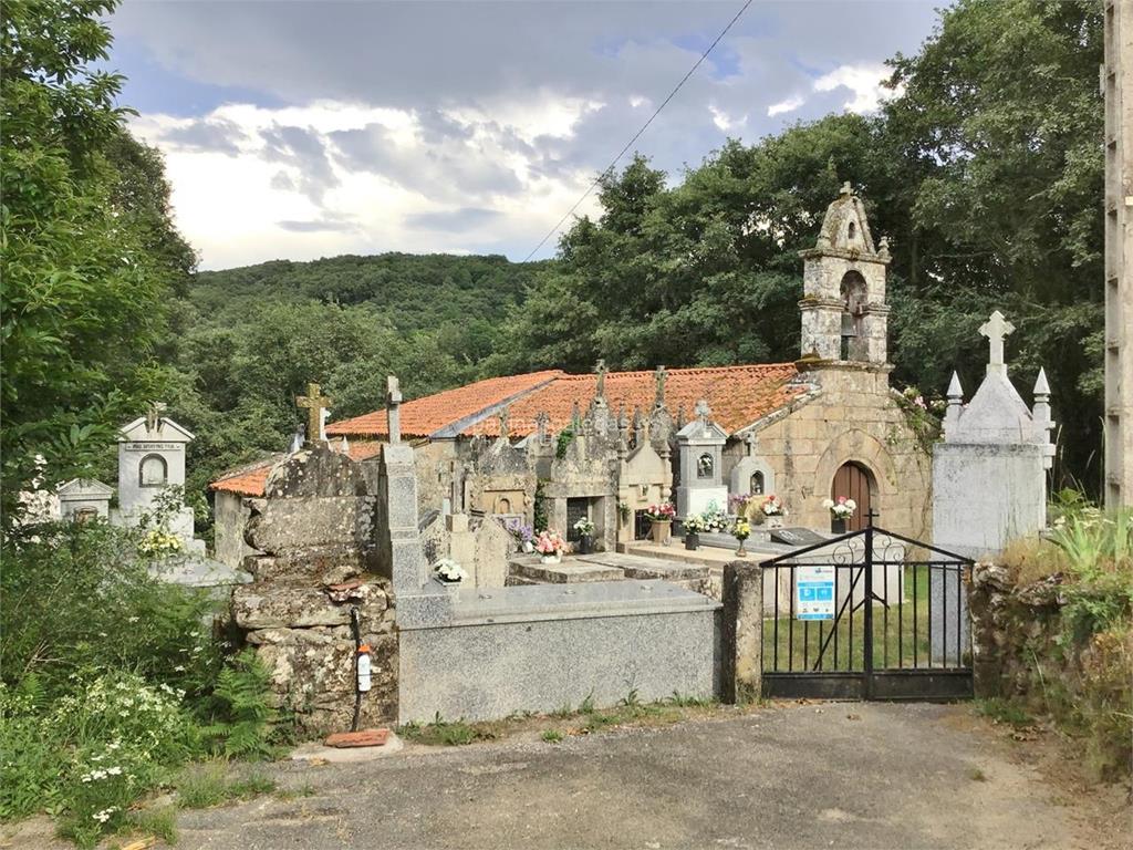 imagen principal Parroquia y Cementerio de San Miguel de Cima de Ribeira