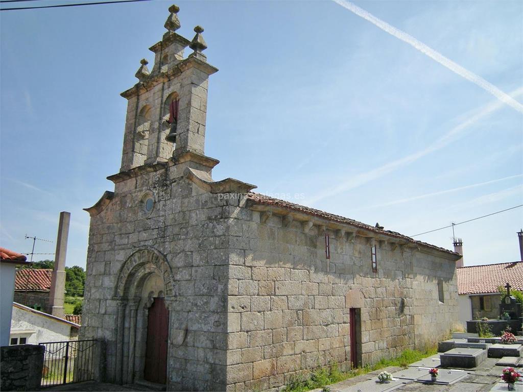 imagen principal Parroquia y Cementerio de San Miguel de Esporiz