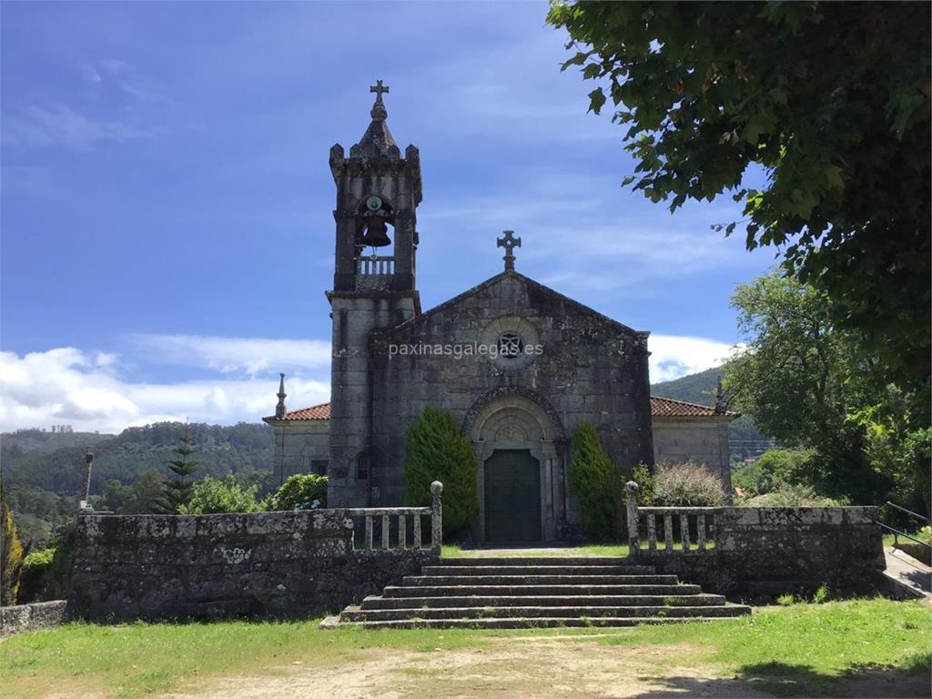 imagen principal Parroquia y Cementerio de San Miguel de Peitieiros