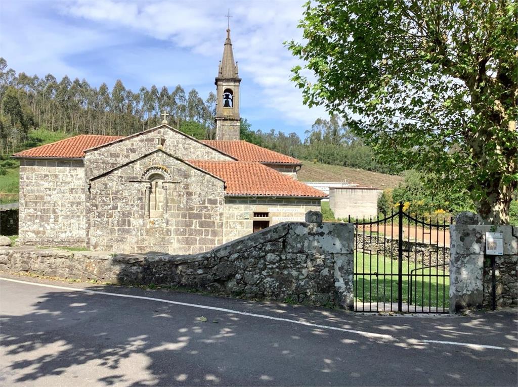 imagen principal Parroquia y Cementerio de San Miguel de Treos