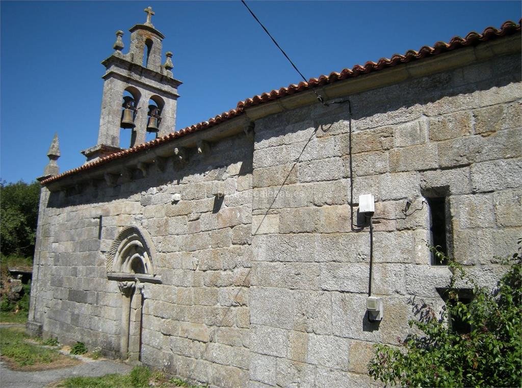 imagen principal Parroquia y Cementerio de San Miguel do Monte