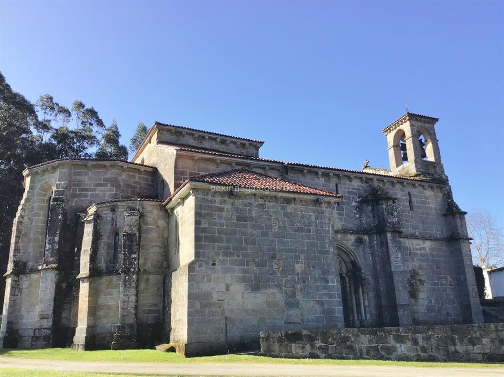 imagen principal Parroquia y Cementerio de San Nicolás de Cines