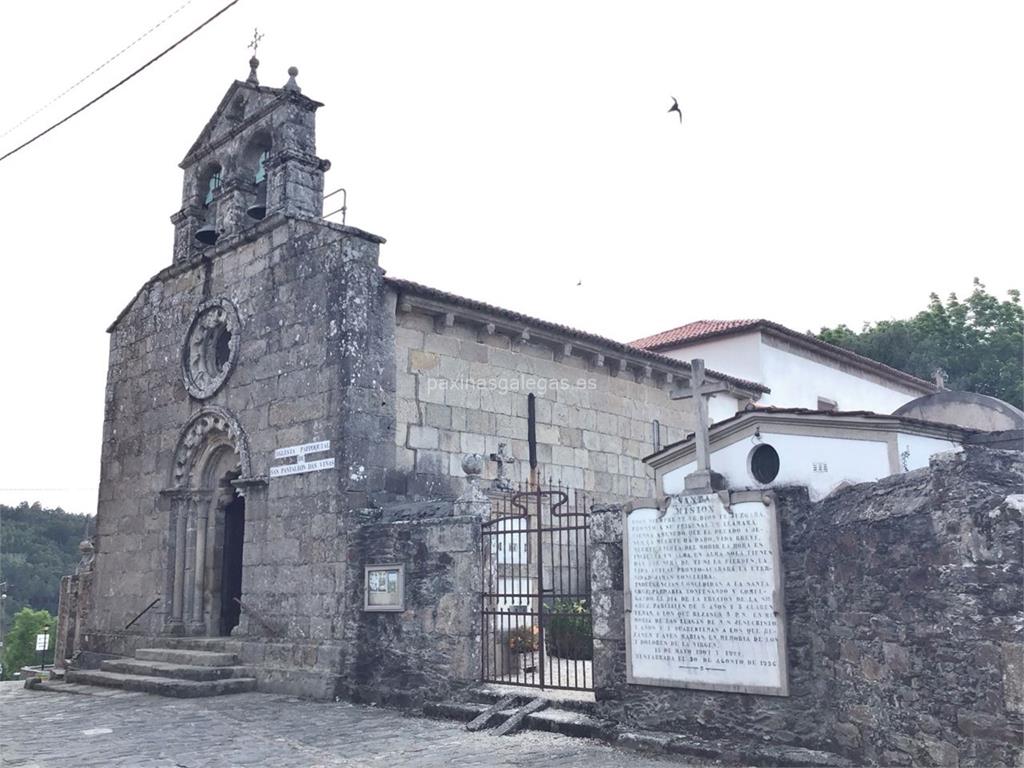 imagen principal Parroquia y Cementerio de San Pantaleón das Viñas