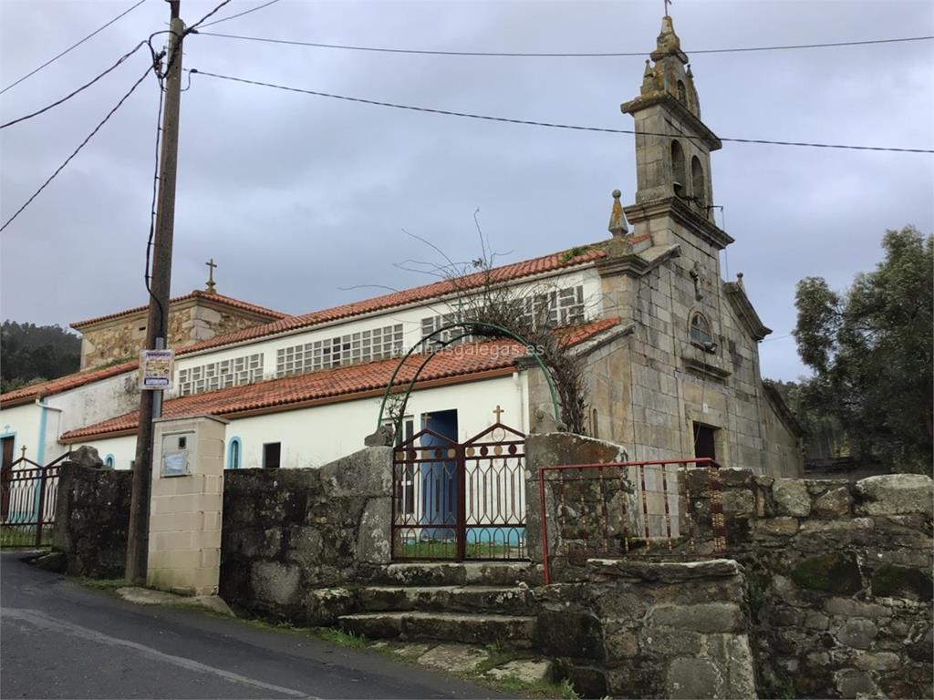 imagen principal Parroquia y Cementerio de San Pedro de Armentón