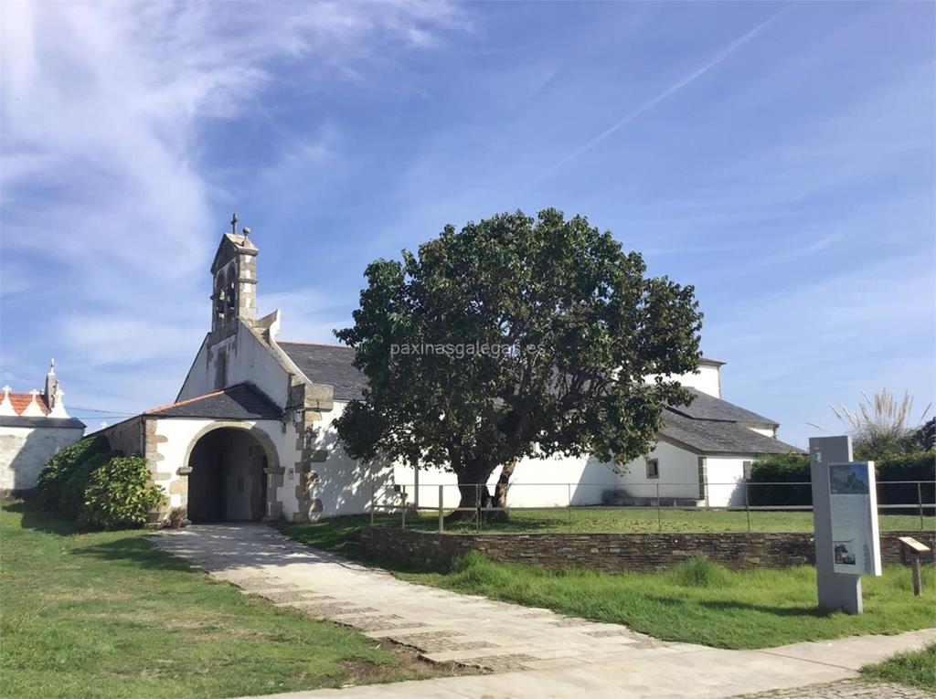 imagen principal Parroquia y Cementerio de San Pedro de Cangas