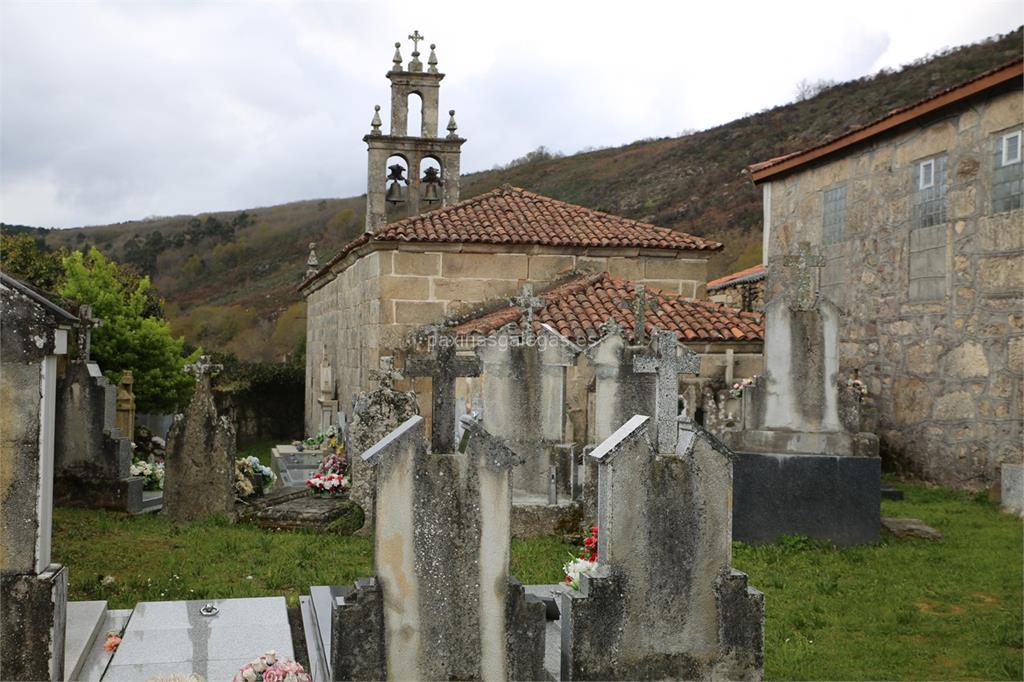 imagen principal Parroquia y Cementerio de San Pedro de Carpazás