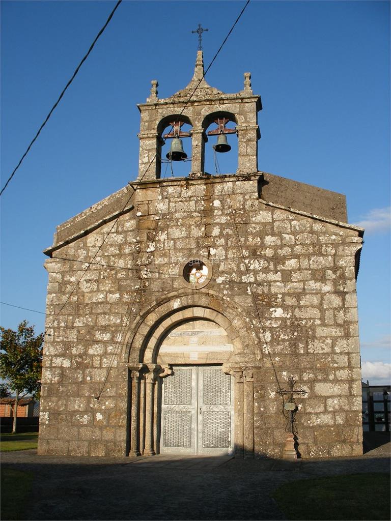 imagen principal Parroquia y Cementerio de San Salvador de Vilouzás
