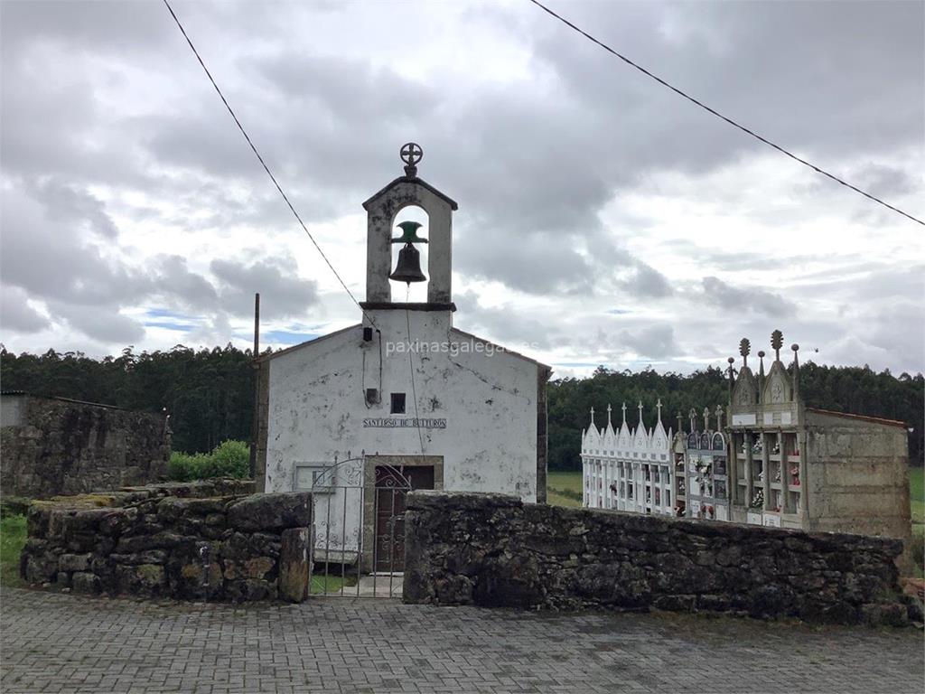 imagen principal Parroquia y Cementerio de San Tirso de Buiturón