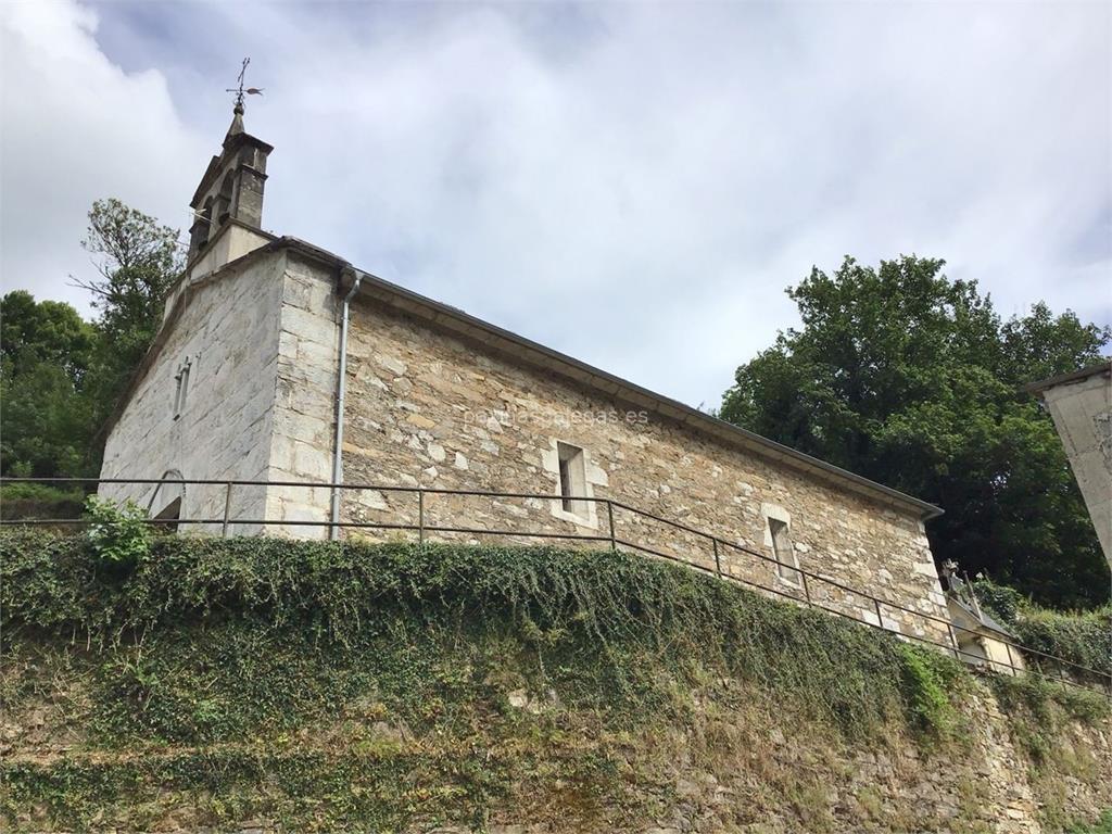 imagen principal Parroquia y Cementerio de San Xosé de Santalla