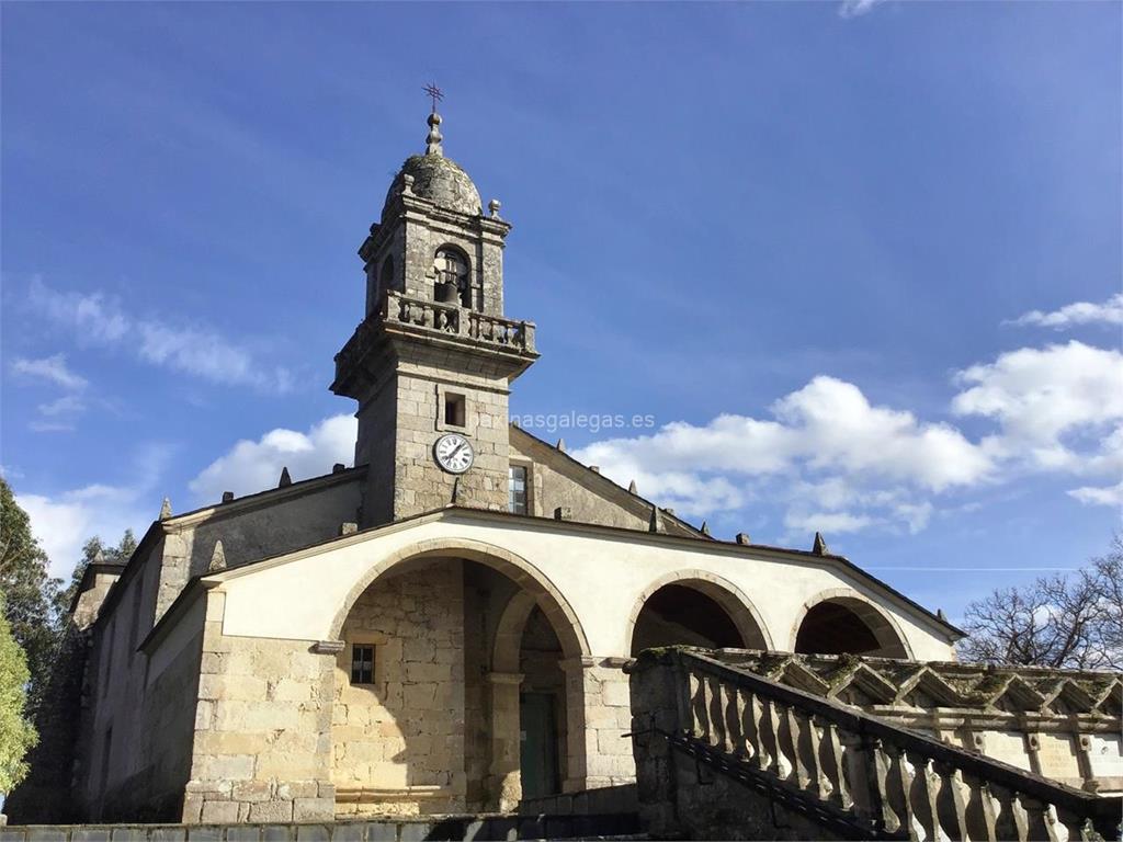 imagen principal Parroquia y Cementerio de Santa Cruz do Valadouro