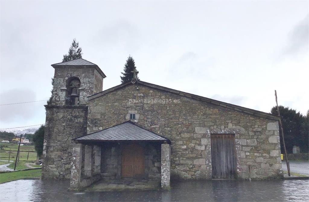 imagen principal Parroquia y Cementerio de Santa Fiz de Monfero