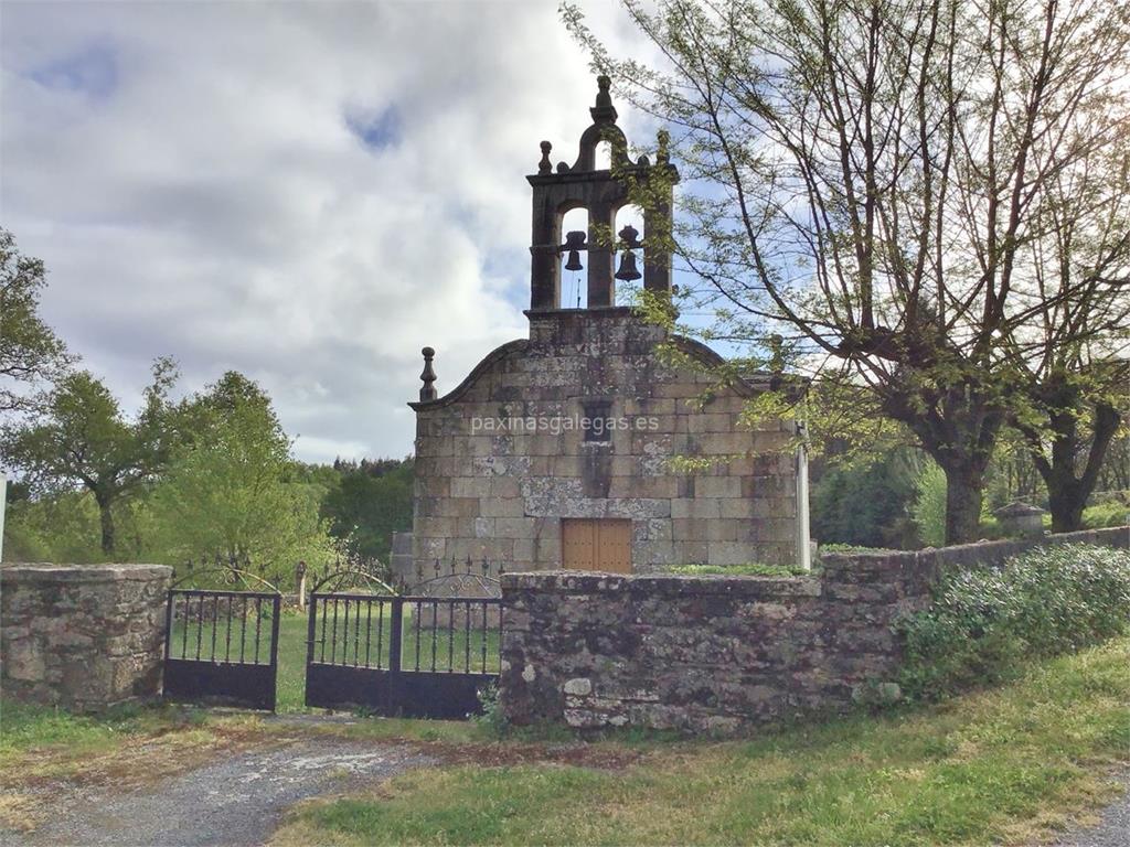 imagen principal Parroquia y Cementerio de Santa Helena de Virís