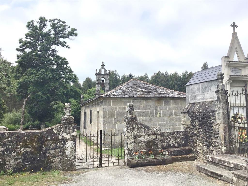 imagen principal Parroquia y Cementerio de Santa Locaia de Parga