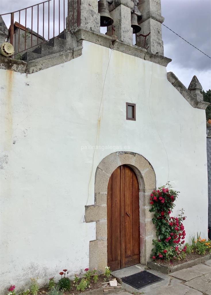 imagen principal Parroquia y Cementerio de Santa Lucía de Guntín