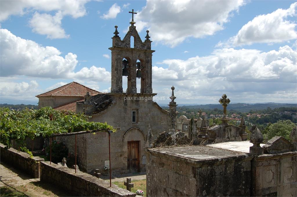 imagen principal Parroquia y Cementerio de Santa Mariña de Longoseiros