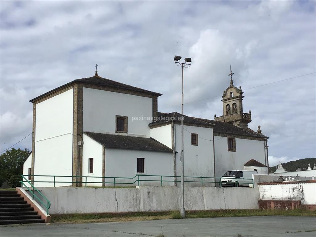 imagen principal Parroquia y Cementerio de Santa María a Maior do Val