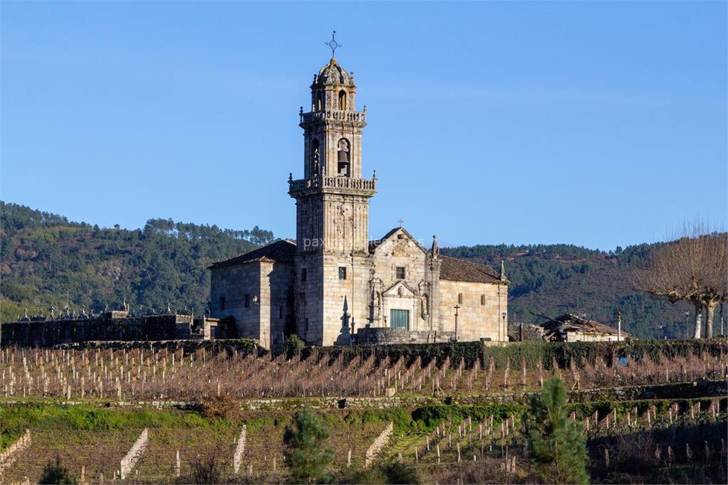 imagen principal Parroquia y Cementerio de Santa María de Beade
