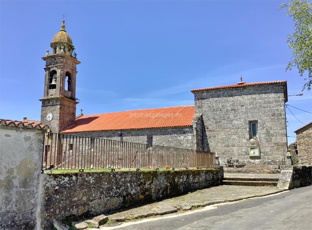 imagen principal Parroquia y Cementerio de Santa María de Coiro