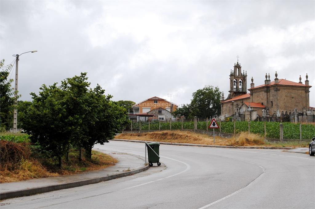 imagen principal Parroquia y Cementerio de Santa María de Lampaza