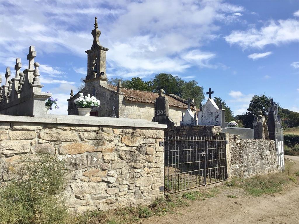 imagen principal Parroquia y Cementerio de Santa María de Leborei