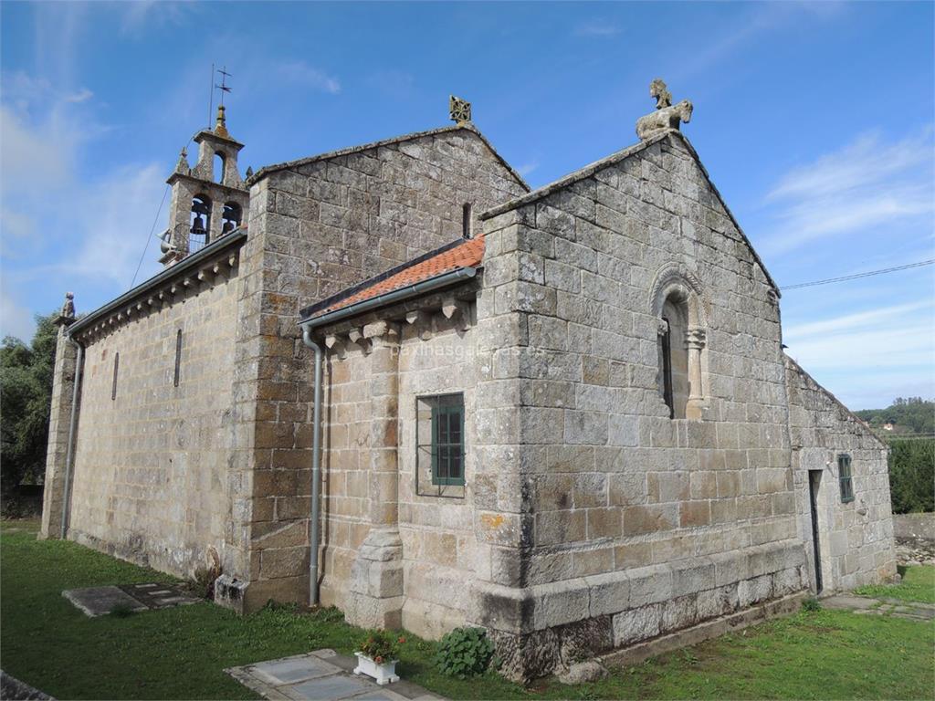 imagen principal Parroquia y Cementerio de Santa María de Loimil