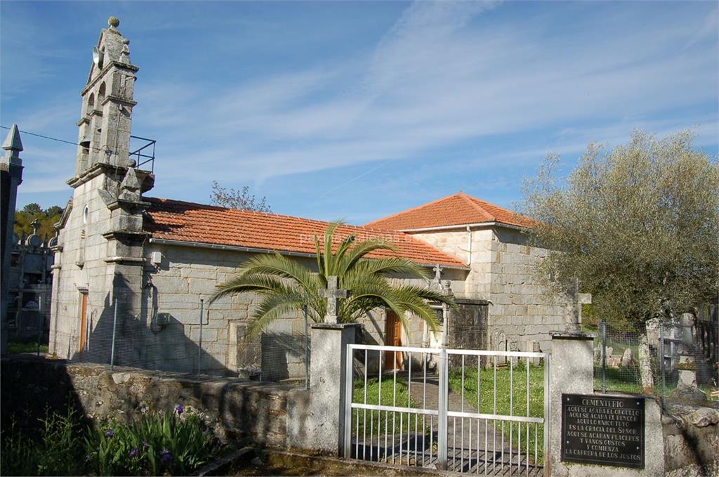 imagen principal Parroquia y Cementerio de Santa Marina de Córcores