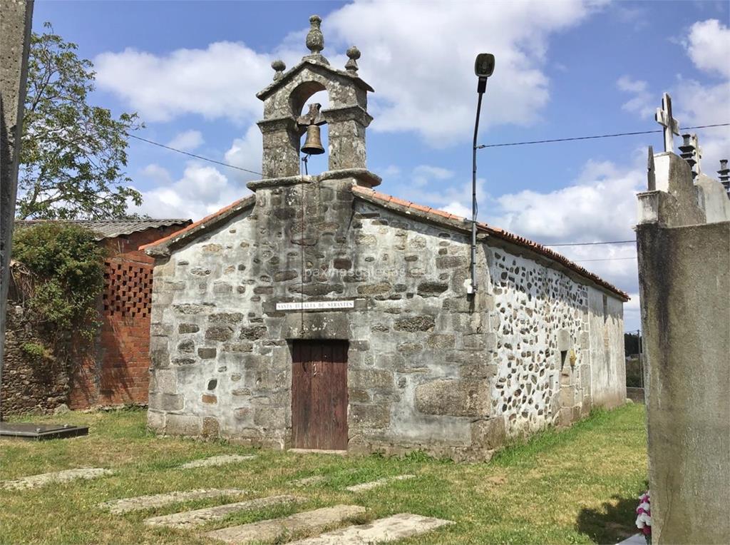 imagen principal Parroquia y Cementerio de Santaia de Serantes