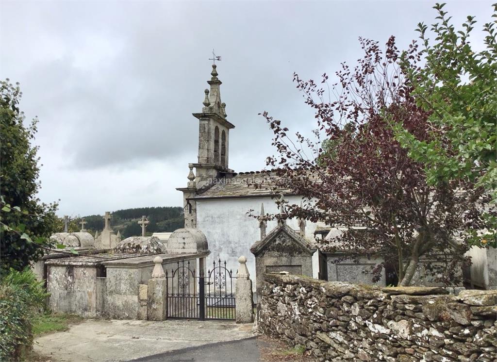 imagen principal Parroquia y Cementerio de Santiago de A Laxe