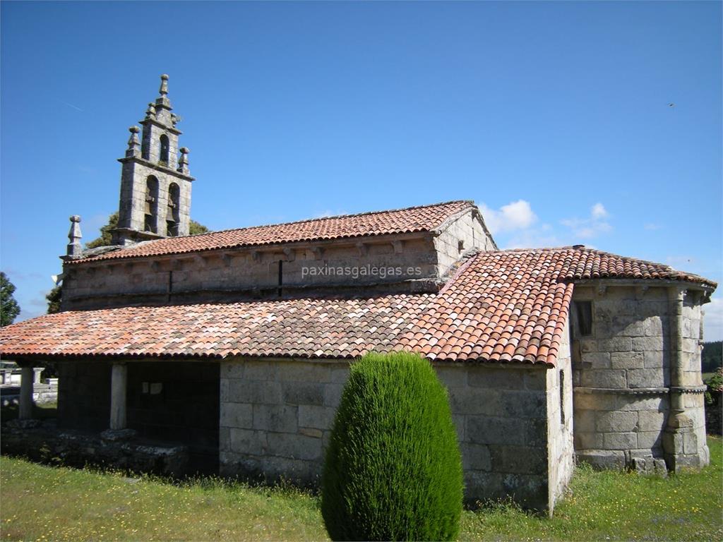 imagen principal Parroquia y Cementerio de Santiago de Amoexa