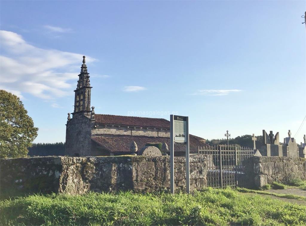 imagen principal Parroquia y Cementerio de Santiago de Amoexa