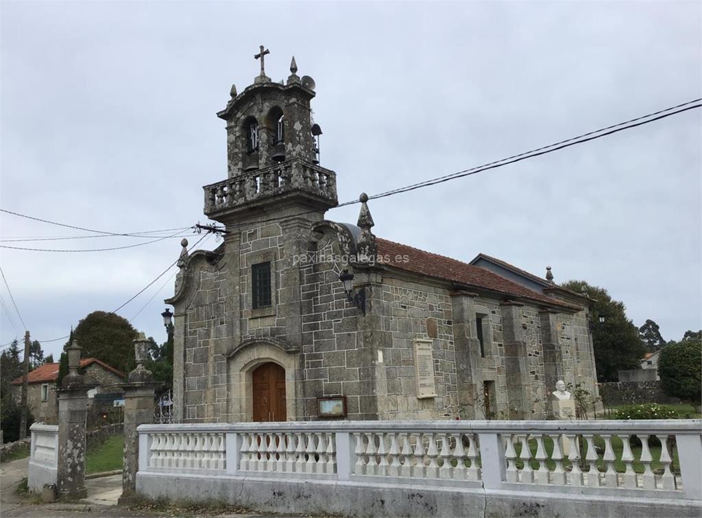 imagen principal Parroquia y Cementerio de Santiago de Estás