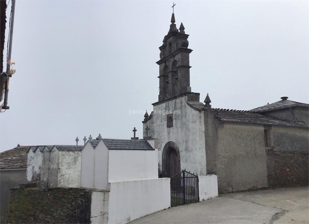 imagen principal Parroquia y Cementerio de Santiago de Formigueiros