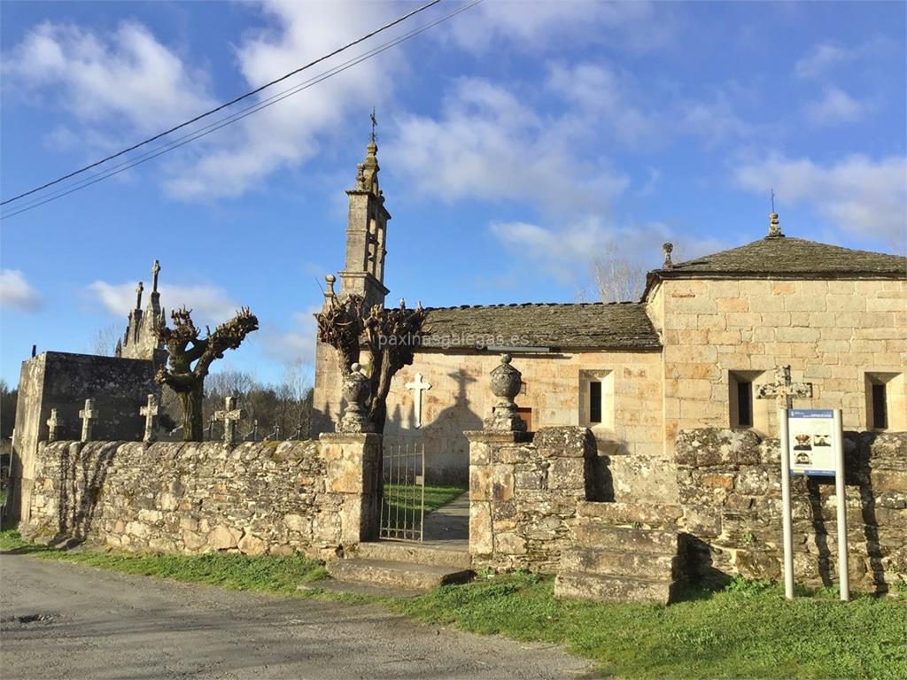 imagen principal Parroquia y Cementerio de Santiago de Gaioso