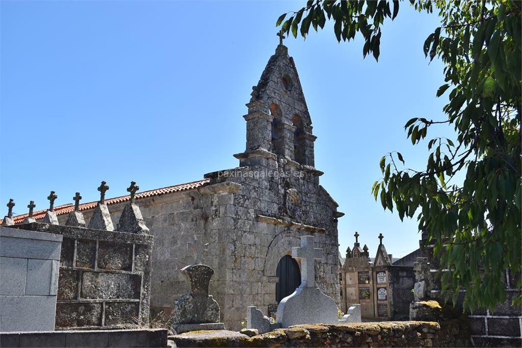 imagen principal Parroquia y Cementerio de Santiago de Garabelos