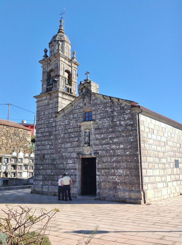 imagen principal Parroquia y Cementerio de Santiago de Lampón