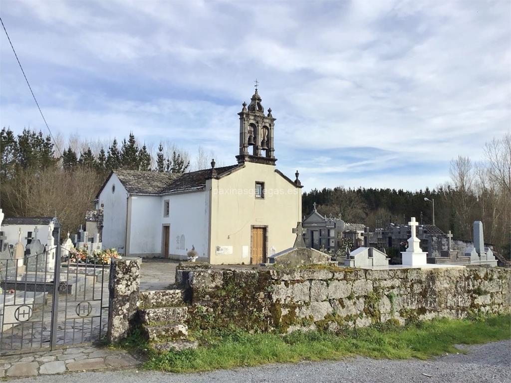 imagen principal Parroquia y Cementerio de Santiago de Laxosa