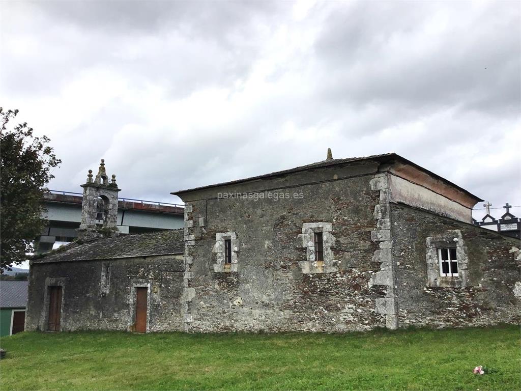 imagen principal Parroquia y Cementerio de Santiago de Quende