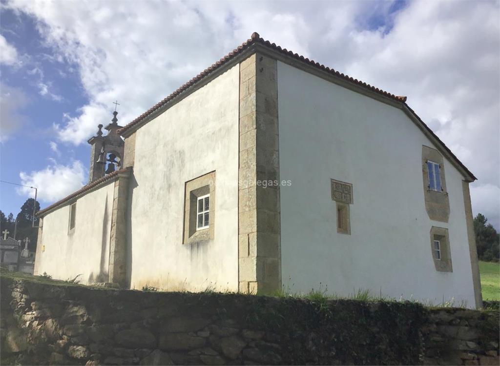 imagen principal Parroquia y Cementerio de Santo André de Val do Carrío