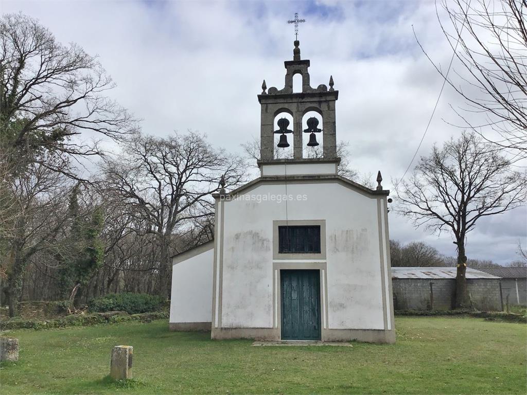 imagen principal Parroquia y Cementerio San Xoán de Ribeiras de Lea